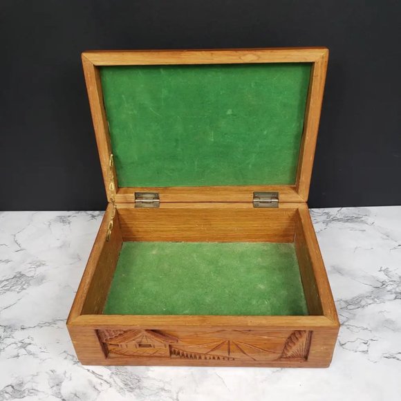 Hand Carved Wood Box Village Scene Vintage - Picture 9 of 13